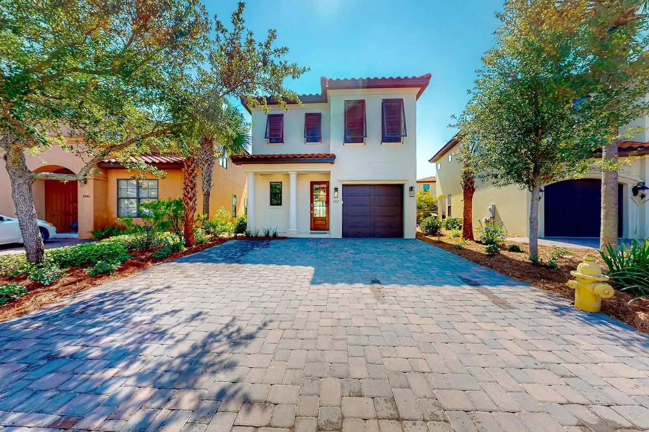 Villa Lago Seaside Sanctuary Destin
