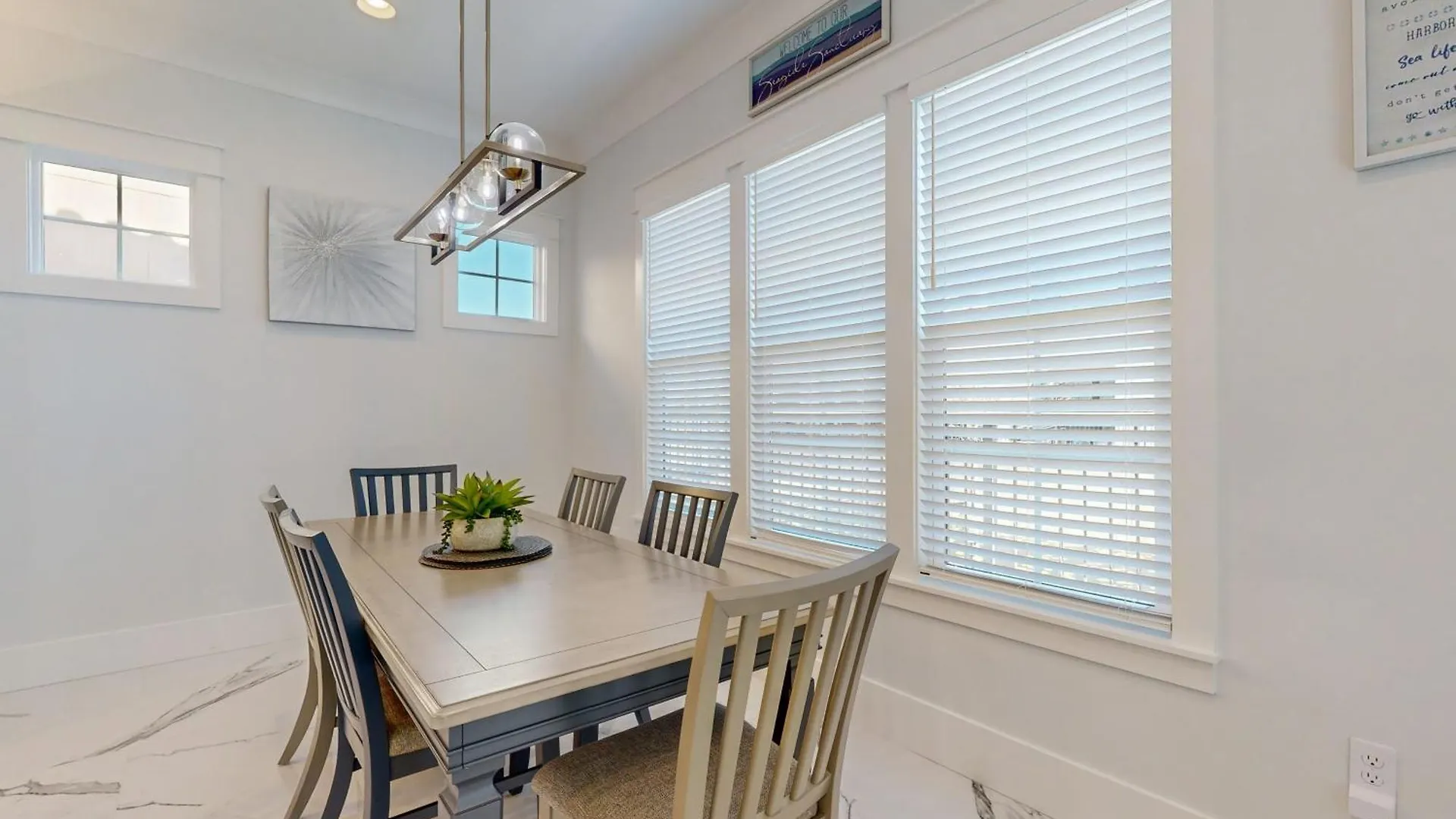 Villa Lago Seaside Sanctuary Destin